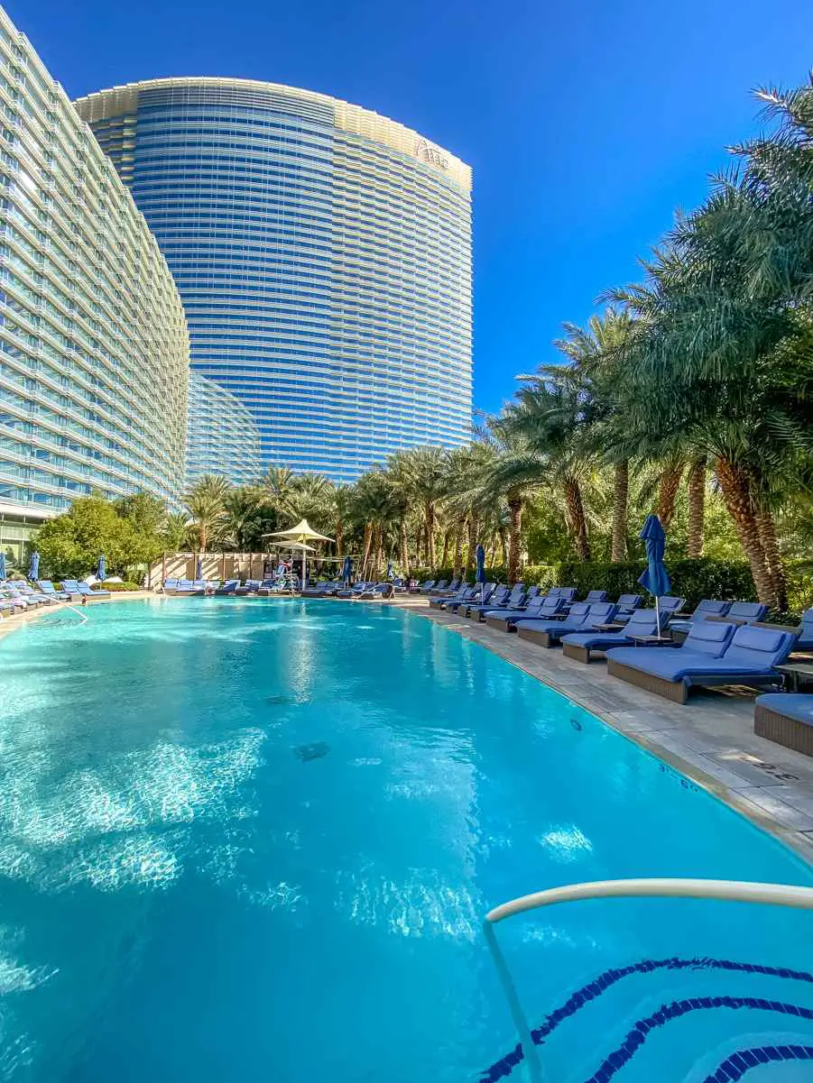 ¿Hace suficiente calor para nadar en Las Vegas en marzo? (contestada)