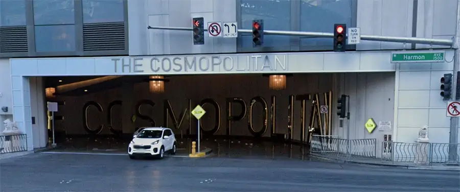 Cosmopolitan Parking: estacionamiento sin asistencia, valet parking y tarifas