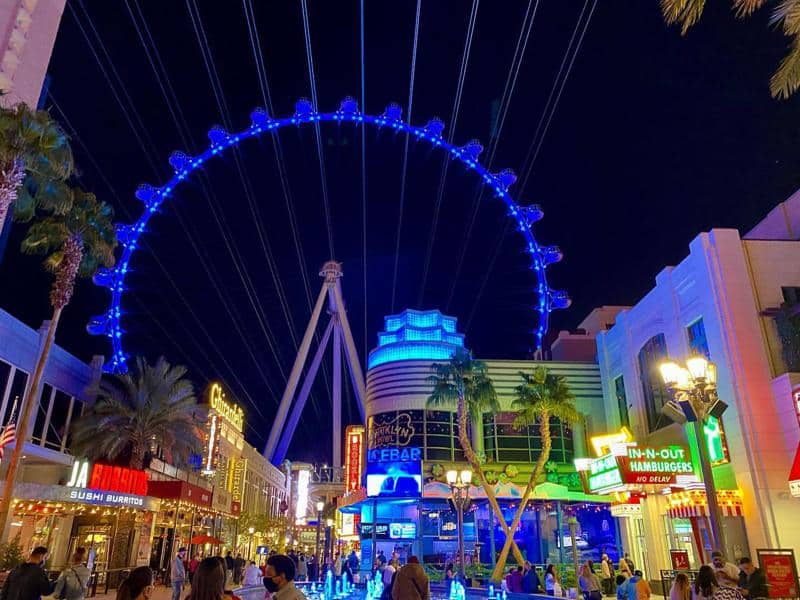 LINQ Promenade Las Vegas: atracciones, tiendas y restaurantes