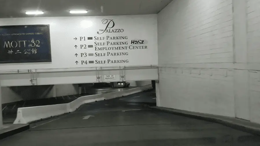Estacionamiento Palazzo: valet parking, estacionamiento sin asistencia, tarjeta y tarifas