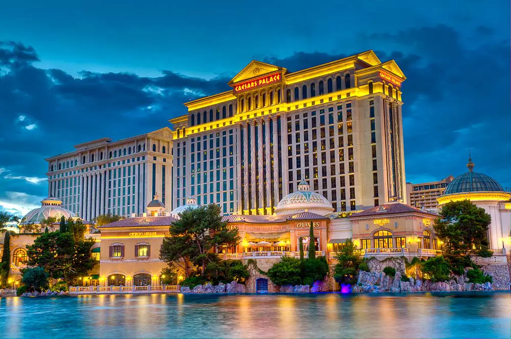 Caesars Palace vs. Bellagio (¿Qué hotel en Las Vegas es mejor?)