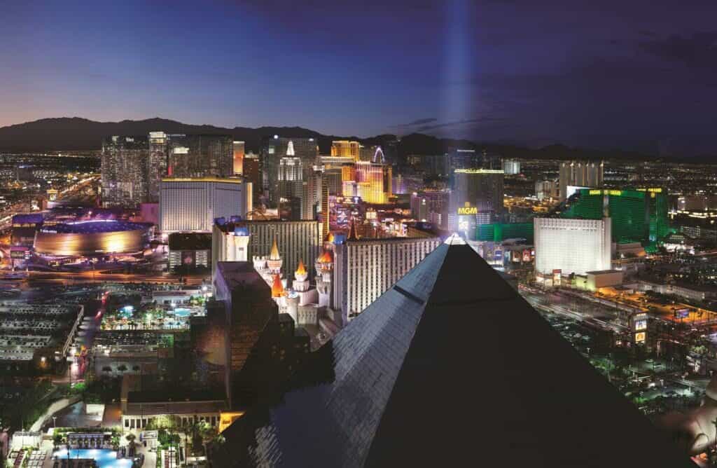 Bares en las azoteas de Las Vegas con vistas: ¡experimenta algo especial!