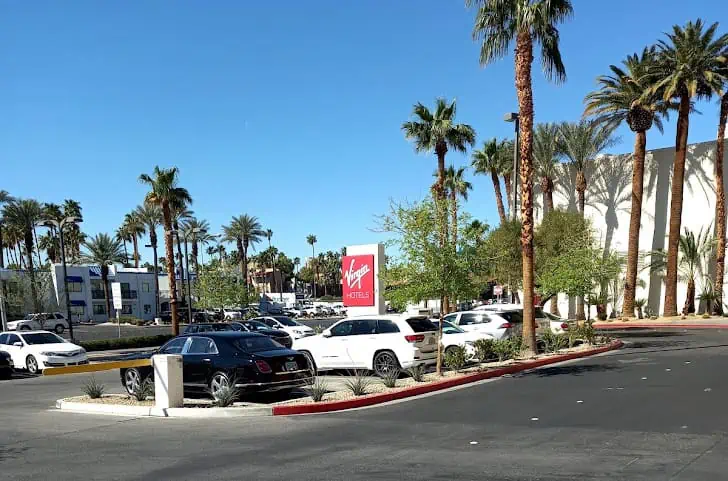 Estacionamiento del Virgin Hotel Las Vegas