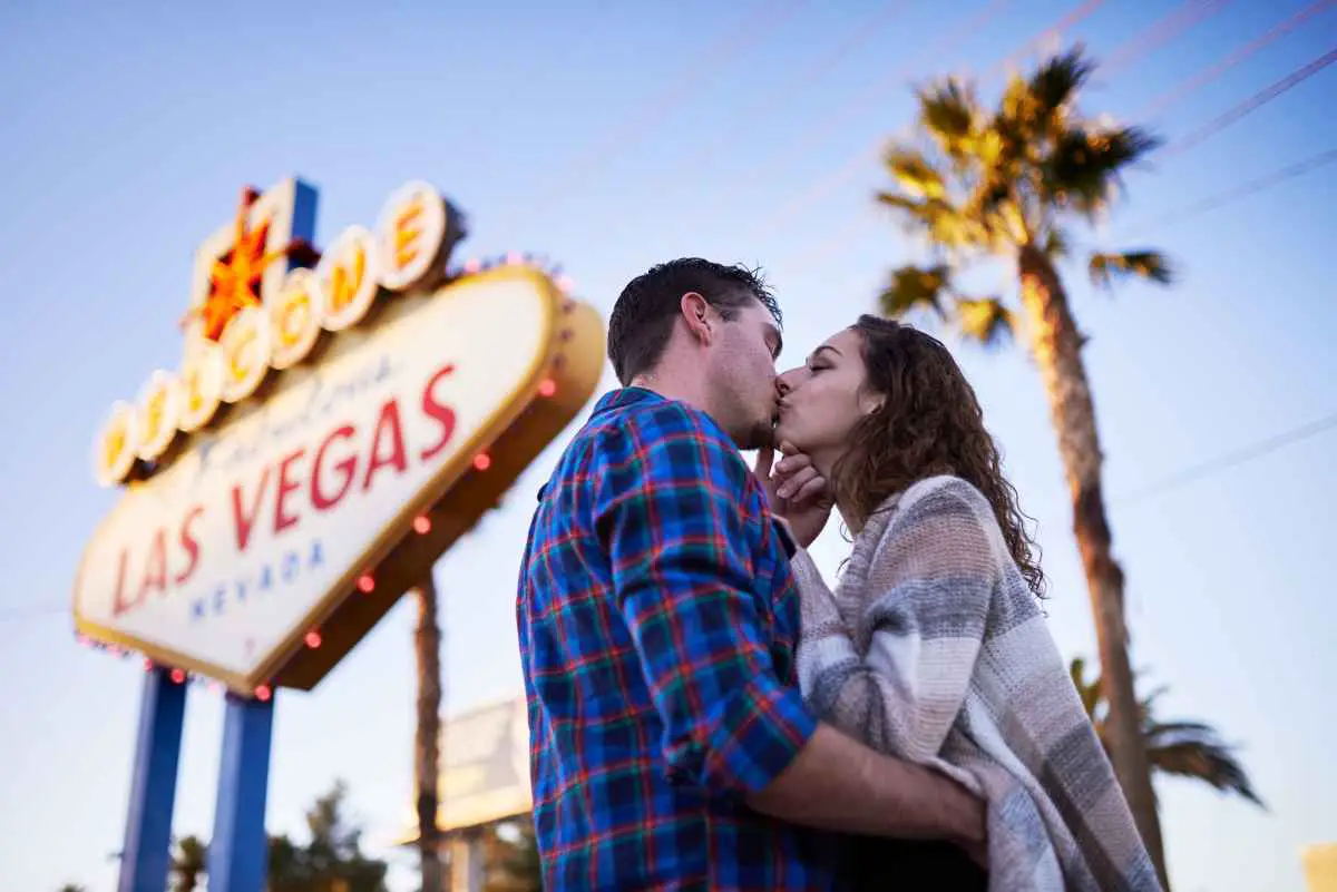 Por qué deberías casarte en Las Vegas (¡8 GRANDES beneficios!)