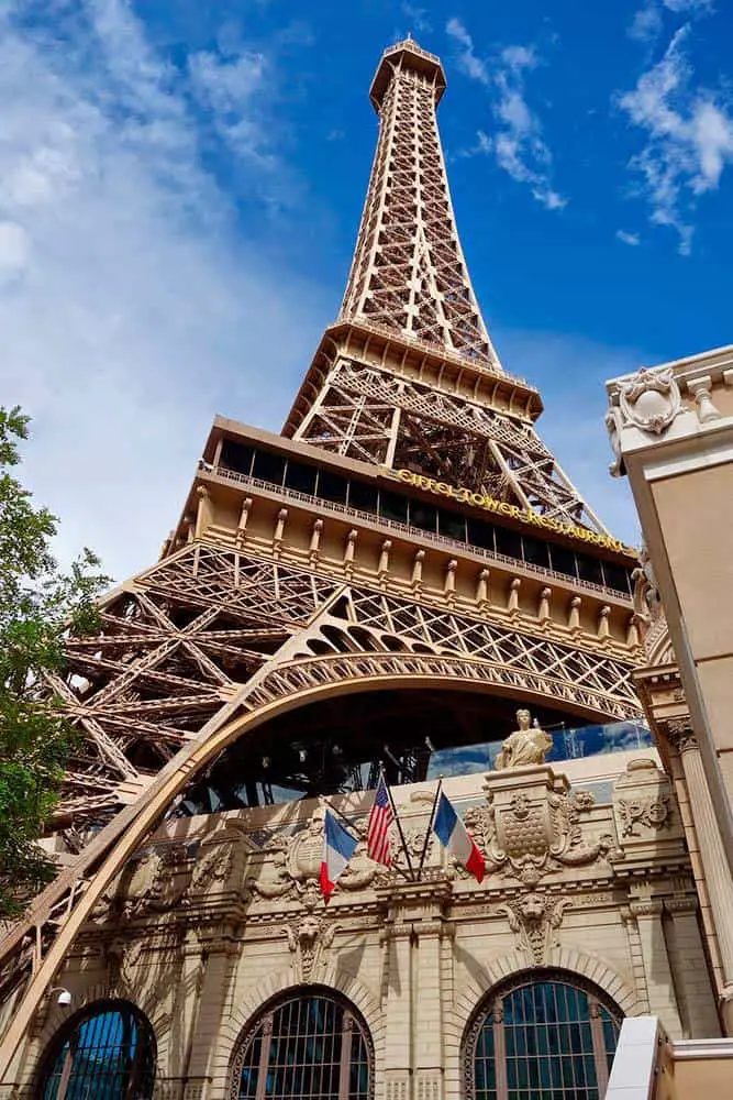 Paris Las Vegas vs. Caesars Palace: ¿Cuál es mejor?