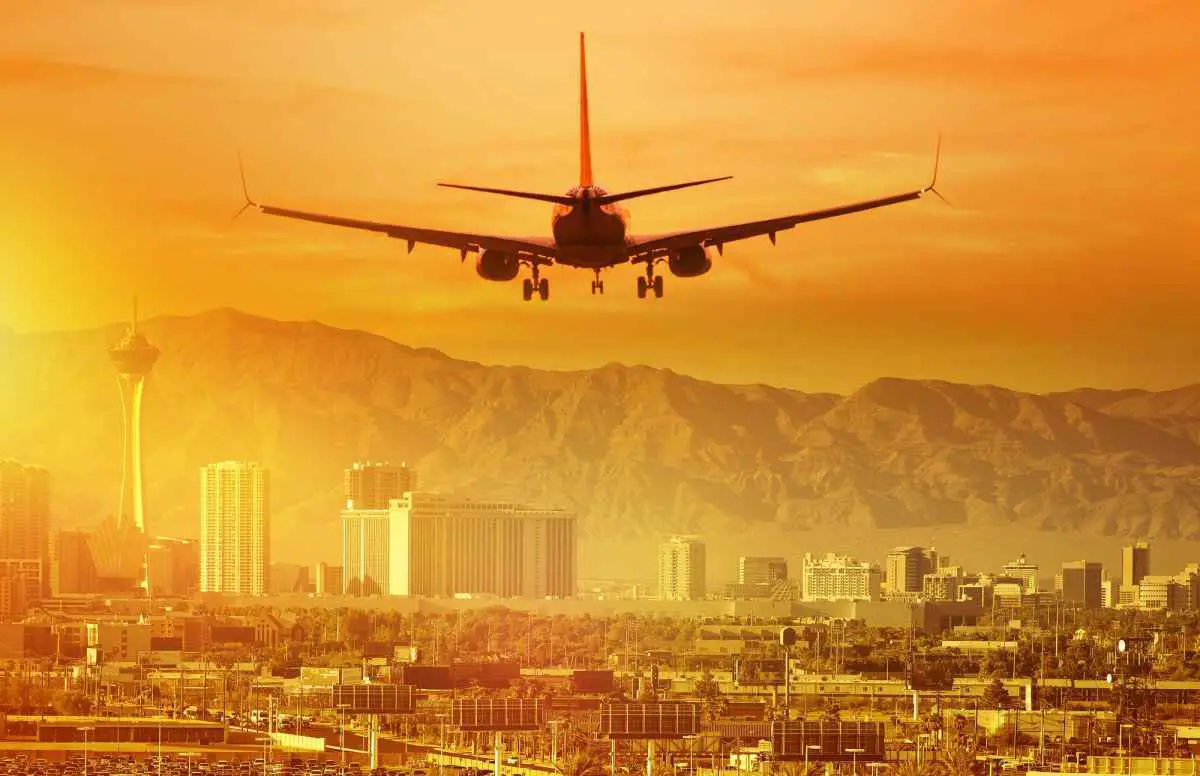 ¿Es mejor volar o conducir hasta Las Vegas? (Favor y en contra)