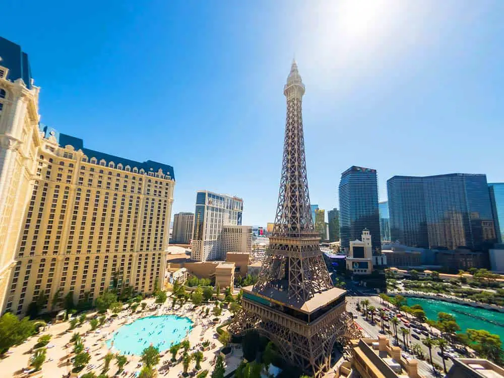 Paris Las Vegas vs. Treasure Island: ¿Cuál es mejor?
