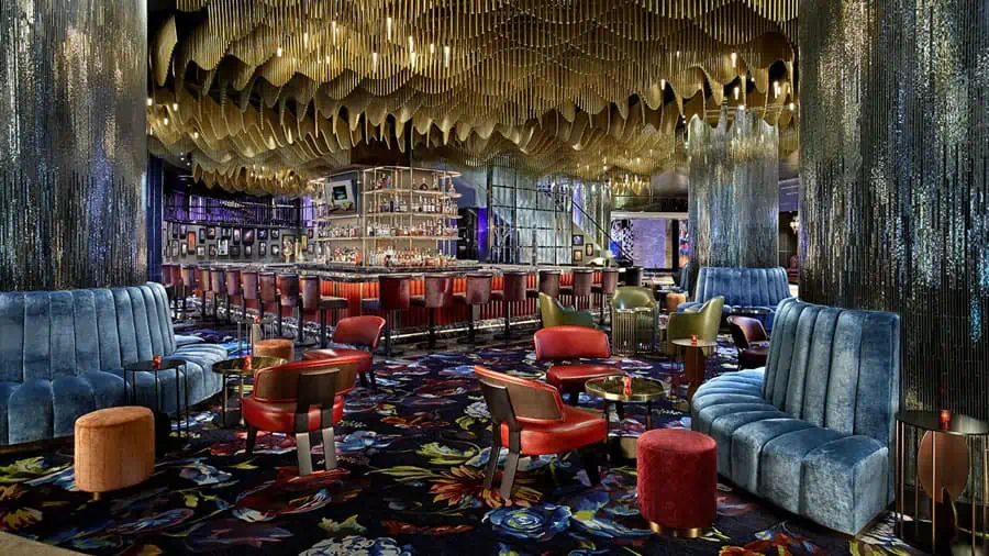 ¿Están abiertos los bares en Las Vegas?