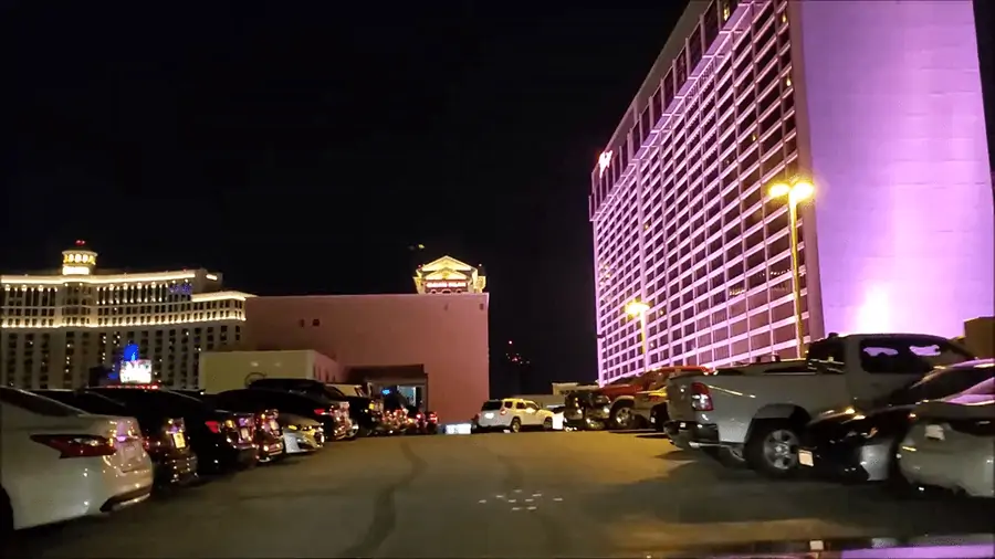 Flamingo Parking en Las Vegas: tarifas de estacionamiento sin asistencia y valet