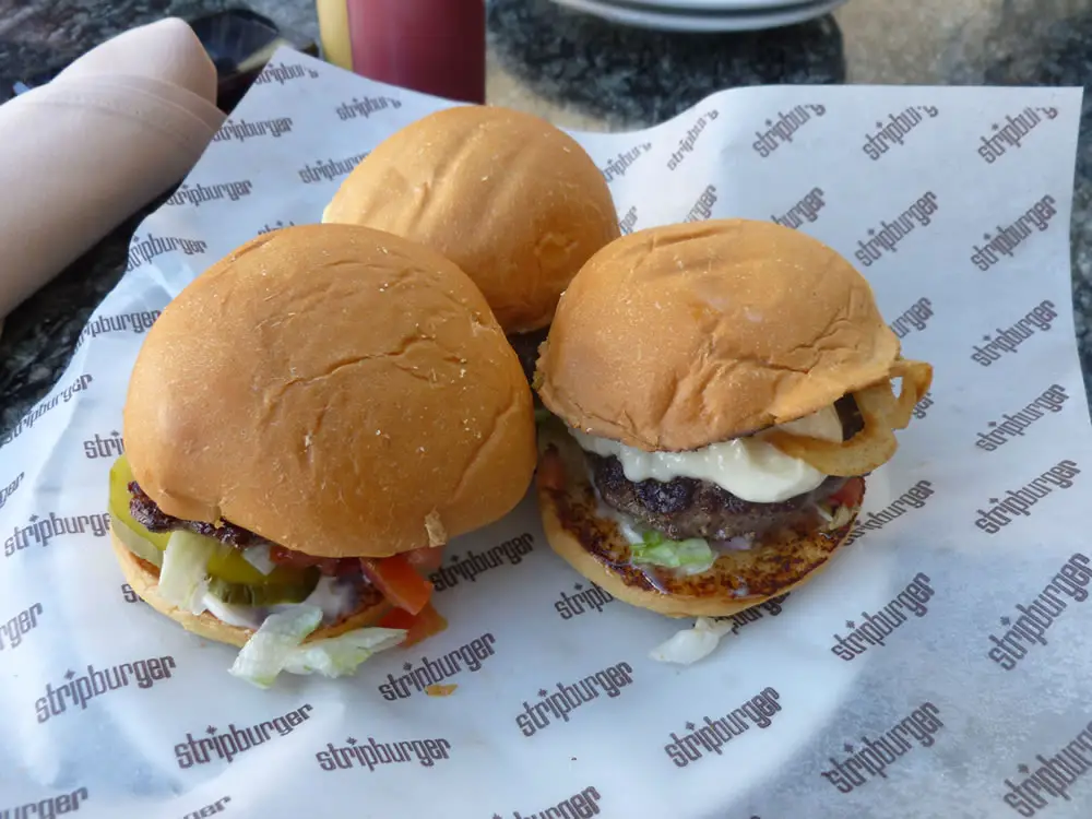 Strip Burger: vales, menú y horarios