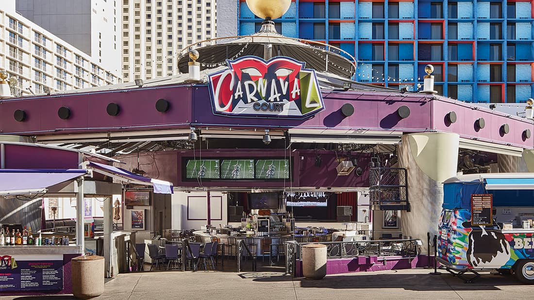 Carnaval Court en Harrah's Las Vegas: programación de bandas, horarios y más