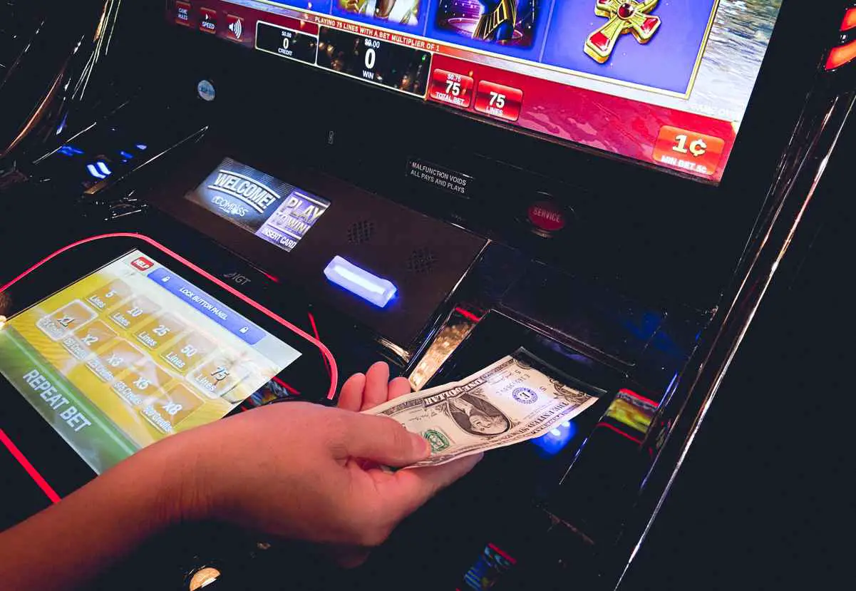 ¿Las máquinas tragamonedas de Las Vegas aceptan efectivo? (contestada)