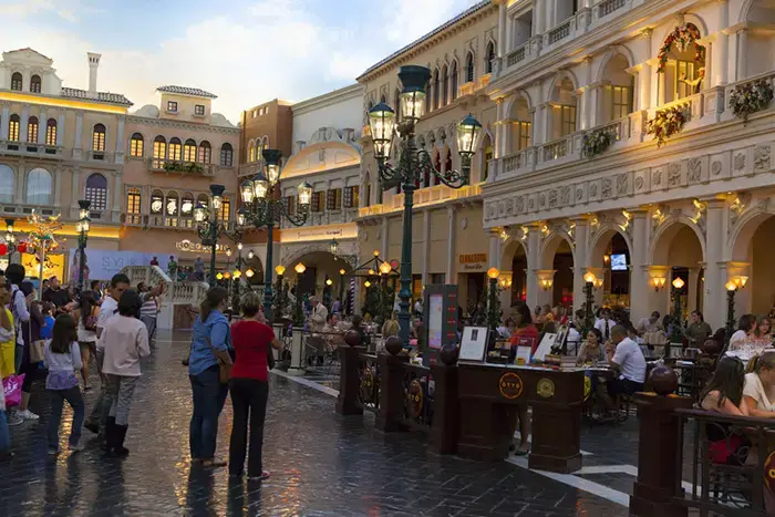 Venecia vs Palazzo Las Vegas