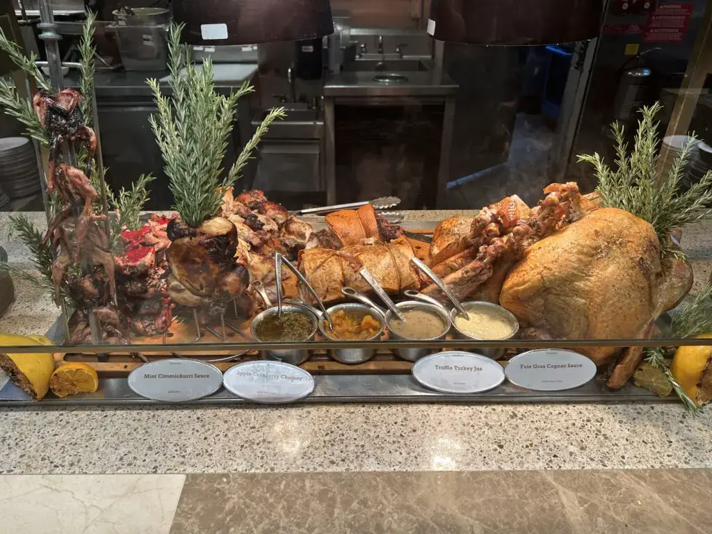 Reseña de Bacchanal Buffet: ¡eche un vistazo al interior!