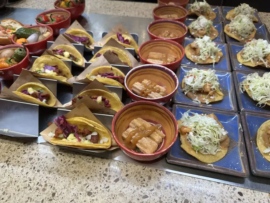 Reseña de Bacchanal Buffet: ¡eche un vistazo al interior!