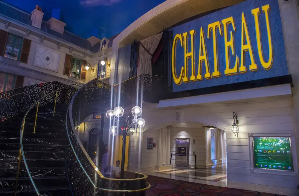 15 bares en las azoteas de Las Vegas que debes visitar