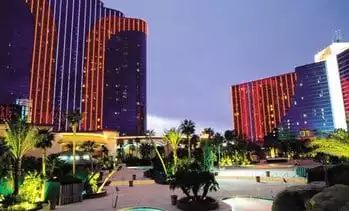 ¿A quién pertenece Planet Hollywood?