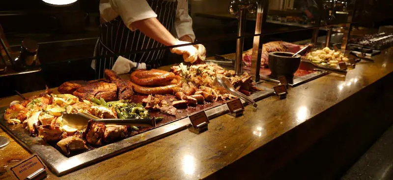 Buffet Bacanal del Caesars Palace – 2023 precio, horarios, menú y vales