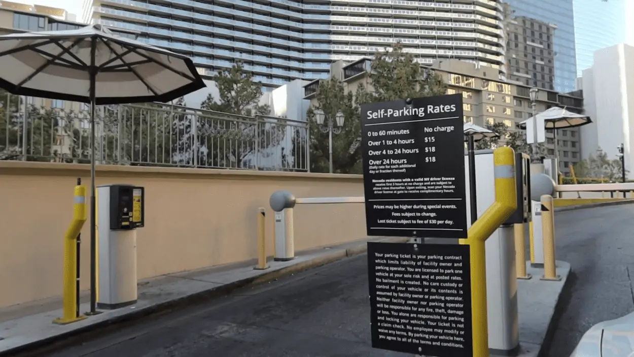 MGM Grand Parking: tarifas por estacionamiento sin asistencia, valet parking y estacionamiento en estadios
