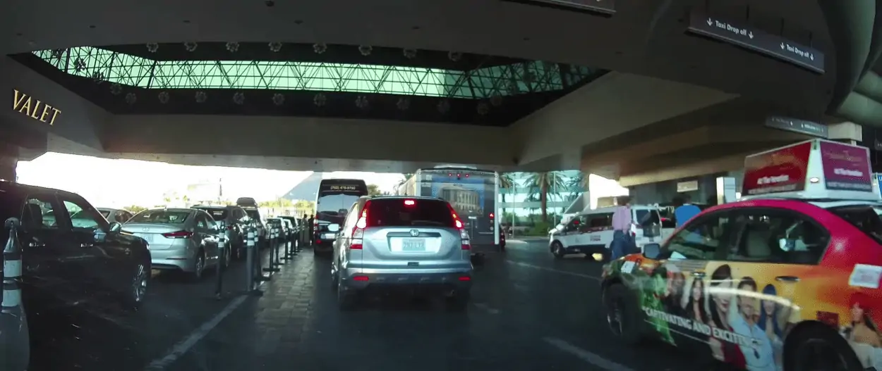 MGM Grand Parking: tarifas por estacionamiento sin asistencia, valet parking y estacionamiento en estadios