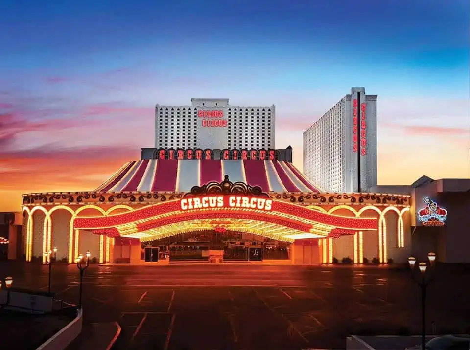 Los 15 mejores hoteles para niños en Las Vegas (niños pequeños, preadolescentes y adolescentes)