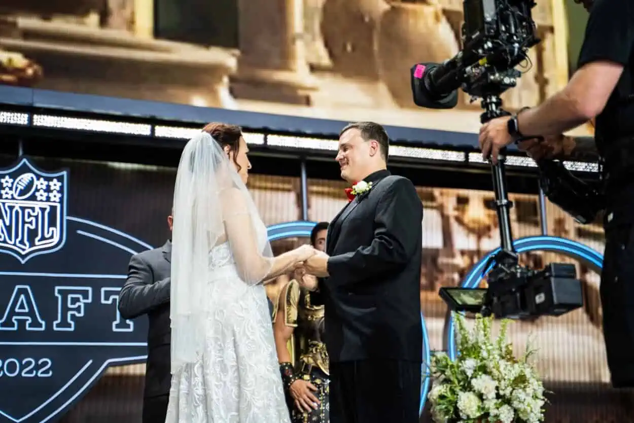 Boda en Caesars Palace: Paquetes, Capillas y Costos