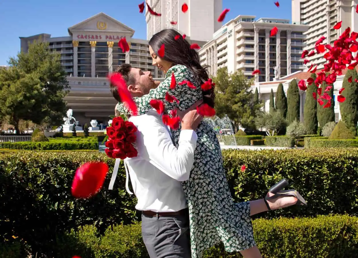 Boda en Caesars Palace: Paquetes, Capillas y Costos