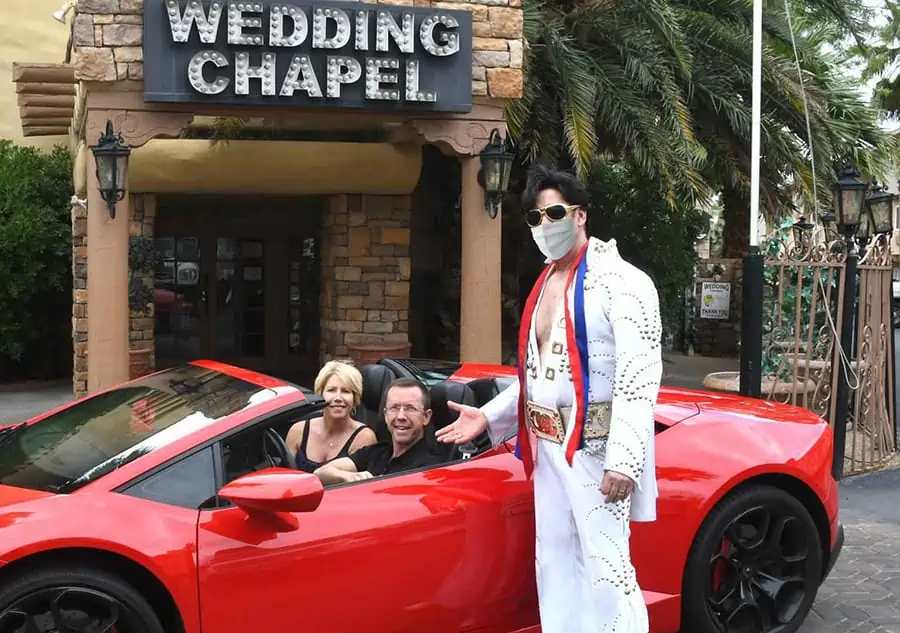 Capillas para bodas drive-through en Las Vegas, paquetes y costos