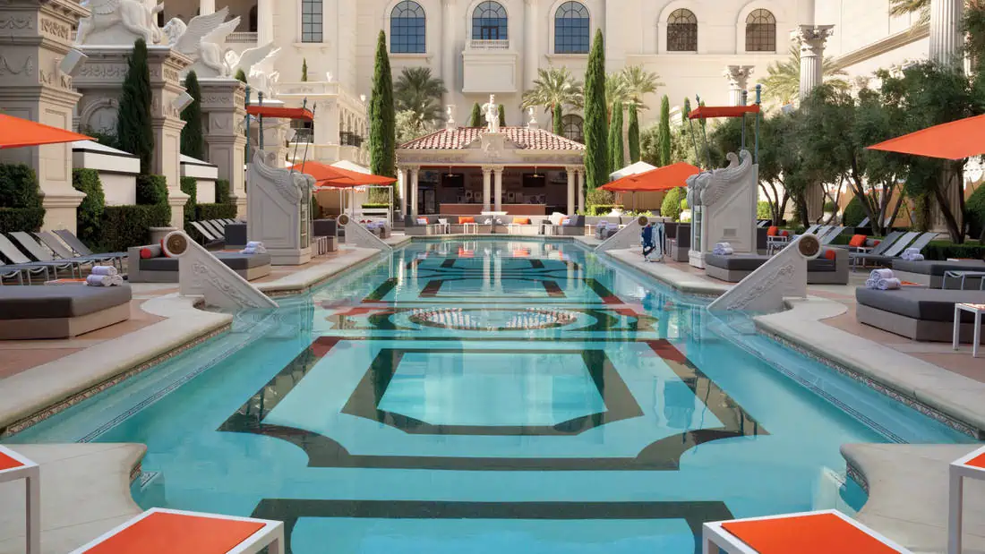 ¿Cuándo cierran las piscinas en Las Vegas?