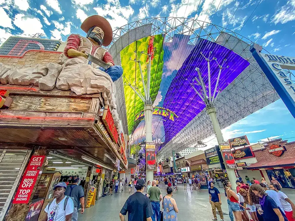 Estacionamiento en el centro de Las Vegas (lugares, costos y lugares más baratos)