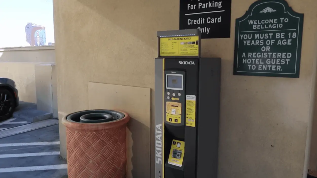 MGM Grand Parking: tarifas por estacionamiento sin asistencia, valet parking y estacionamiento en estadios