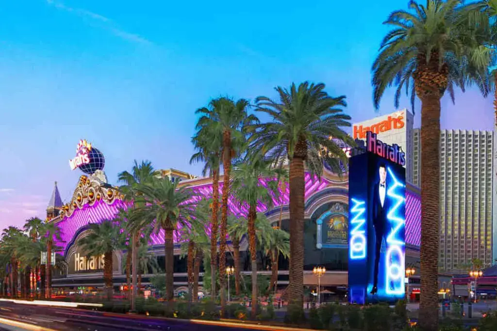 Tarifas e indicaciones de estacionamiento de Harrah’s Las Vegas 2023