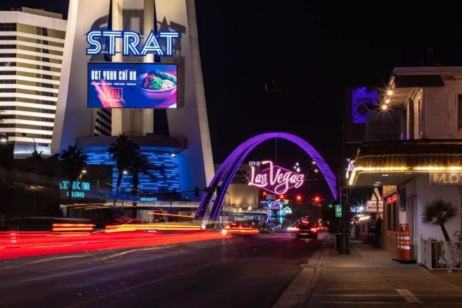 ¿Cuánto tiempo se tarda en caminar por todo el Strip de Las Vegas?