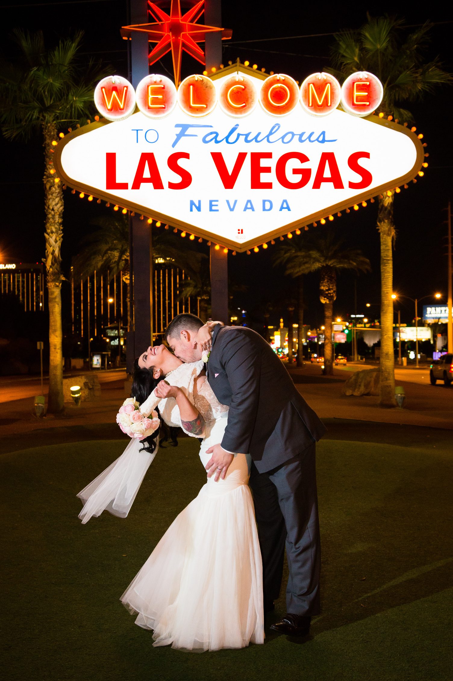 Oficina de Licencias de Matrimonio (@vegasweddingcap) / X