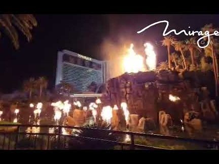 Las Vegas Losing Classic Fire & Water Feature - Mirage Volcano Set ...